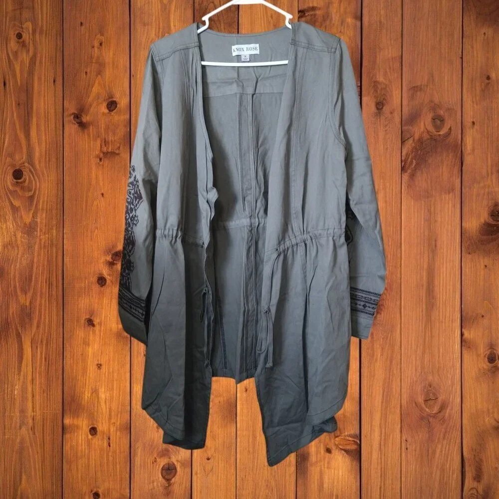 Knox Rose Women's Medium Embroidered Cinched Waist Green Long Sleeve Jacket NEW
